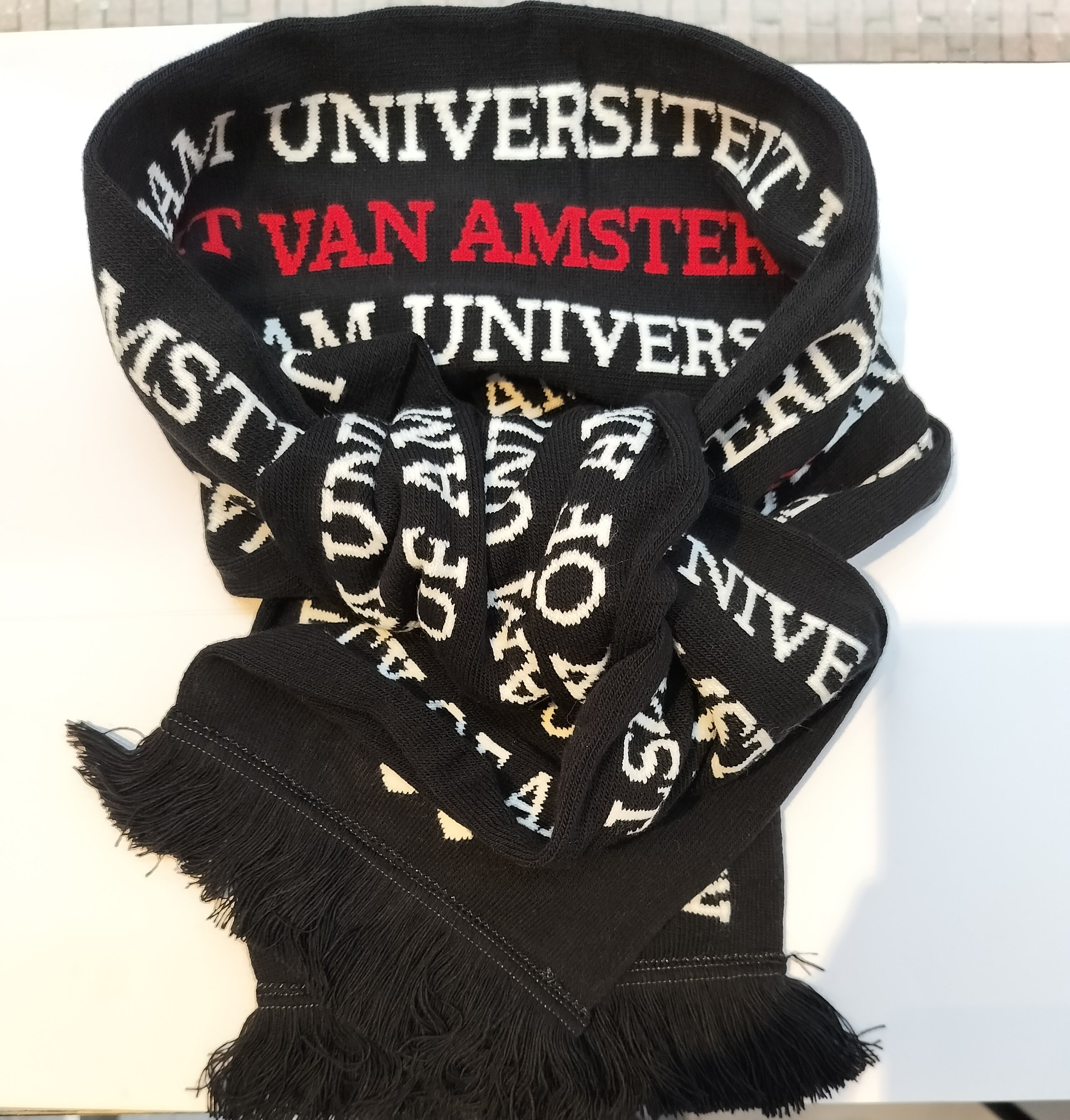 Sjaal Universiteit van Amsterdam