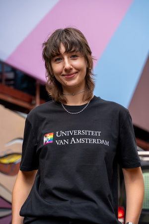 Unisex T-shirt with the University of Amsterdam Pride logo