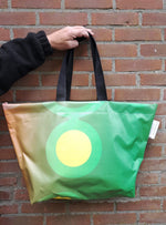 Shopper van gerecyclede UvA banners