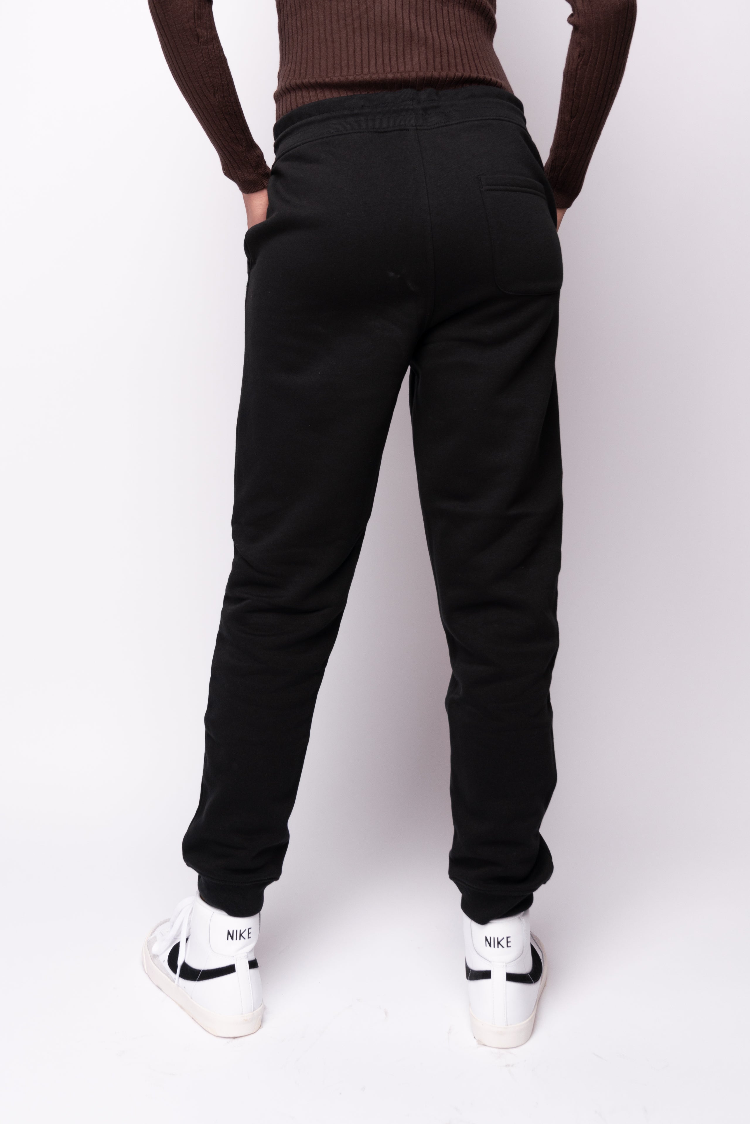 Unisex sweatpants with the University of Amsterdam logo in black