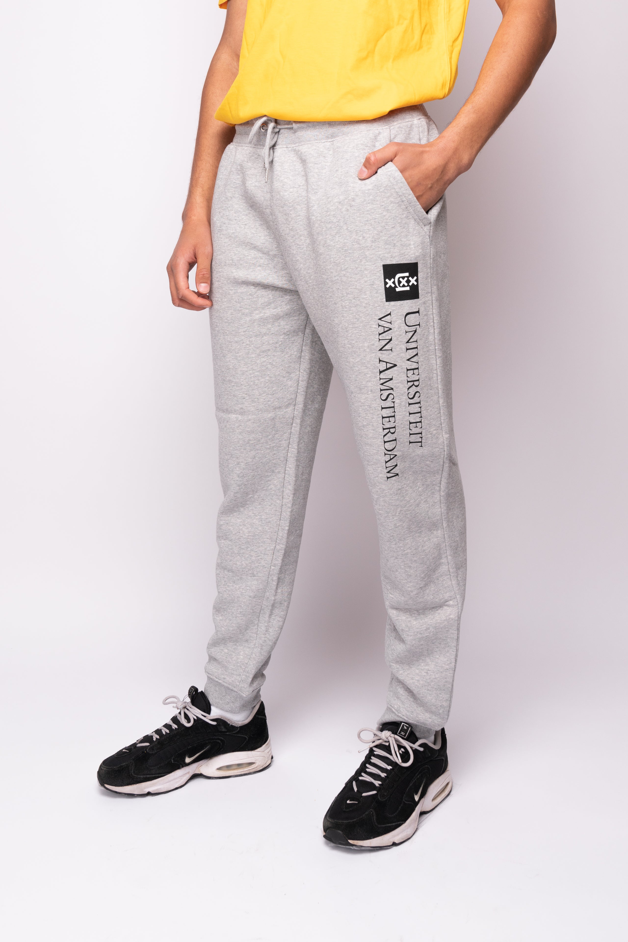 Sweatpants uniseks met het  Universiteit van Amsterdam logo grijs